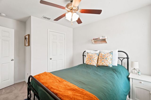 3901 Kensington Drive, Sanger, TX 76266
