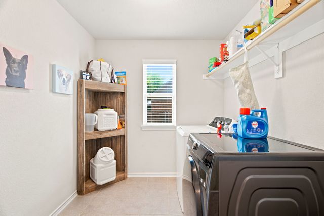 3901 Kensington Drive, Sanger, TX 76266