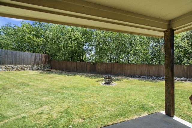 3901 Kensington Drive, Sanger, TX 76266