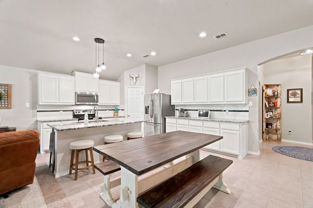 3901 Kensington Drive, Sanger, TX 76266
