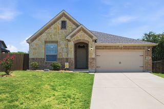 3901 Kensington Drive, Sanger, TX 76266