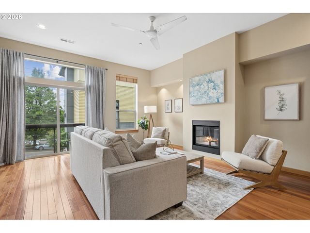 5123 S CORBETT Ave E, Portland, OR 97239