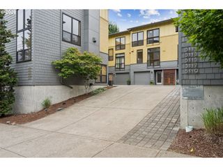 5123 S CORBETT Ave E, Portland, OR 97239