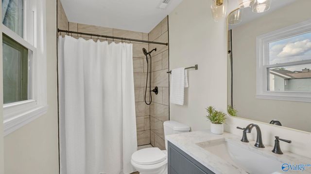 1925 Edenton Drive SW, Huntsville, AL 35803