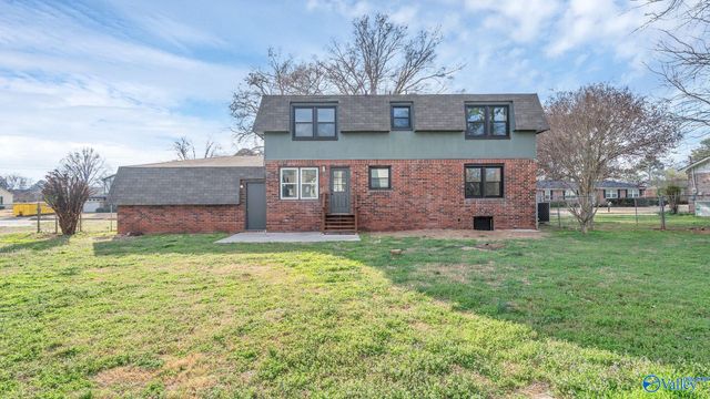 1925 Edenton Drive SW, Huntsville, AL 35803