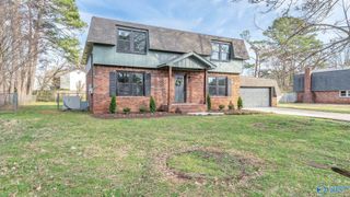 1925 Edenton Drive SW, Huntsville, AL 35803