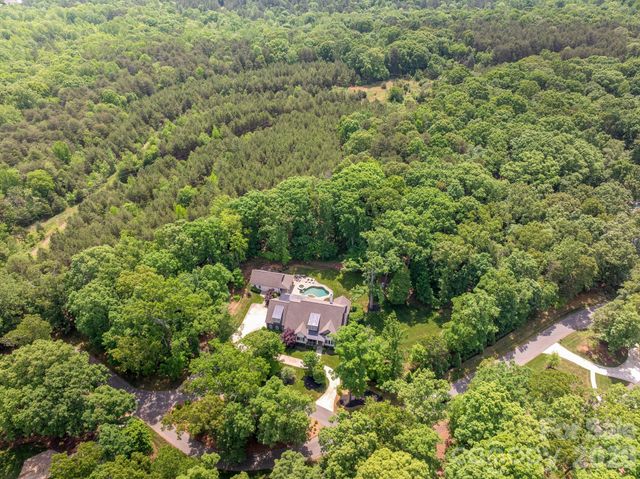 14242 Sarah Ann Stephens Drive, Huntersville, NC 28078