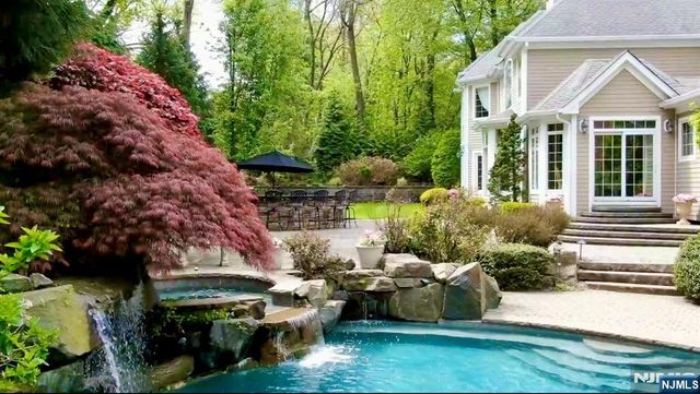 457 Devonshire Drive, Franklin Lakes, NJ 07417