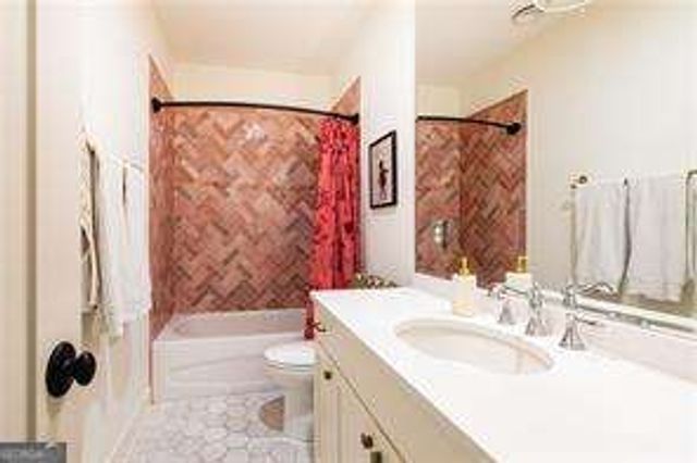 205 Kelmscott Lane, Fayetteville, GA 30214