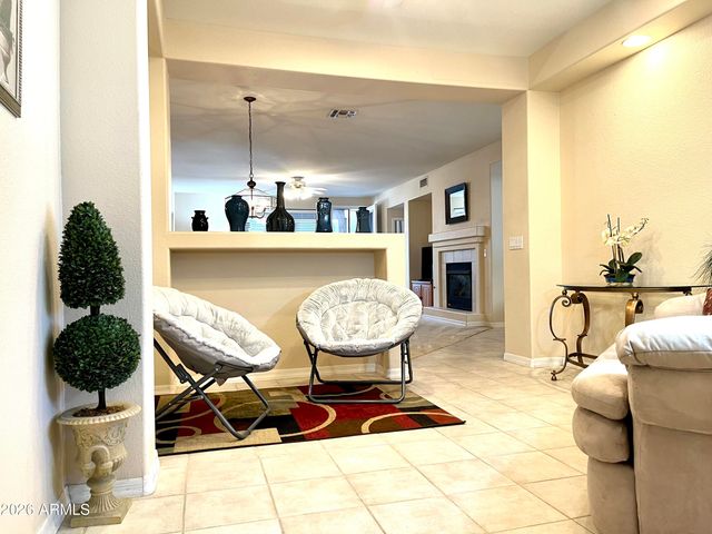 15221 N CLUBGATE Drive 2123, Scottsdale, AZ 85254