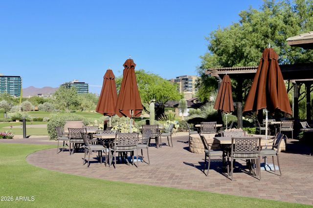 15221 N CLUBGATE Drive 2123, Scottsdale, AZ 85254