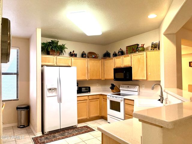 15221 N CLUBGATE Drive 2123, Scottsdale, AZ 85254