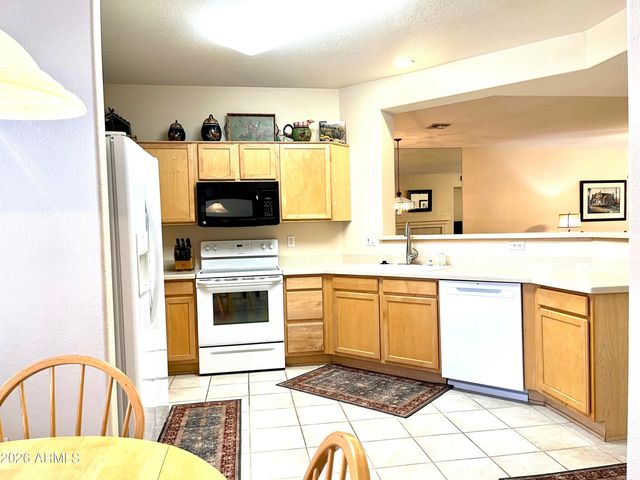 15221 N CLUBGATE Drive 2123, Scottsdale, AZ 85254