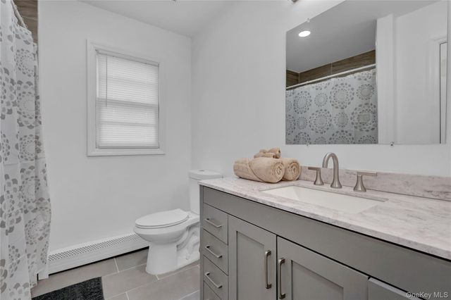 57 Middle Island Road, Medford, NY 11763