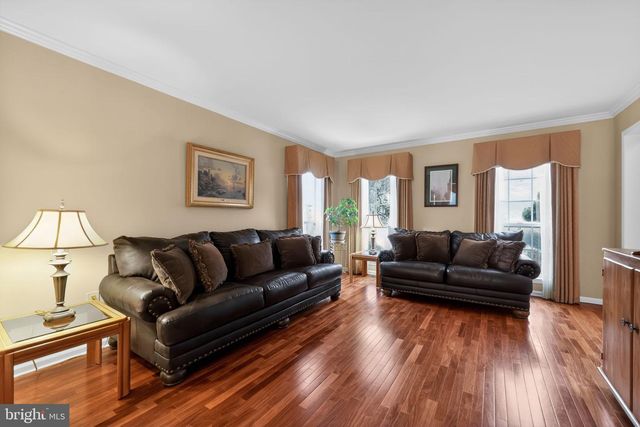 19 DOWNING LN, Voorhees, NJ 08043