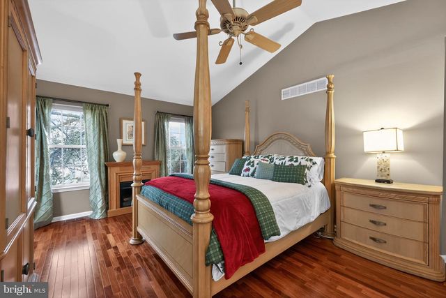 19 DOWNING LN, Voorhees, NJ 08043