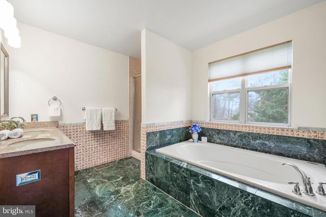 19 DOWNING LN, Voorhees, NJ 08043