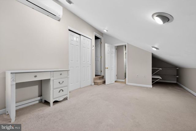 19 DOWNING LN, Voorhees, NJ 08043