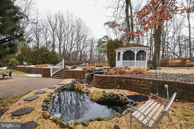 19 DOWNING LN, Voorhees, NJ 08043