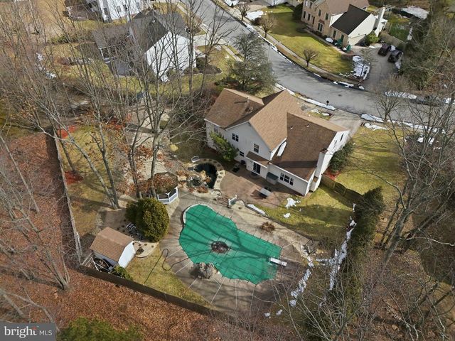 19 DOWNING LN, Voorhees, NJ 08043