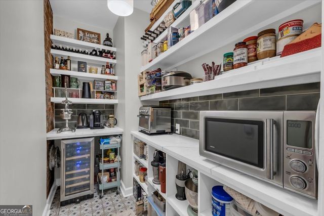 1530 E 51st Street, Savannah, GA 31404