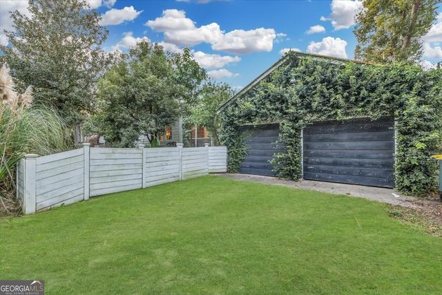 1530 E 51st Street, Savannah, GA 31404