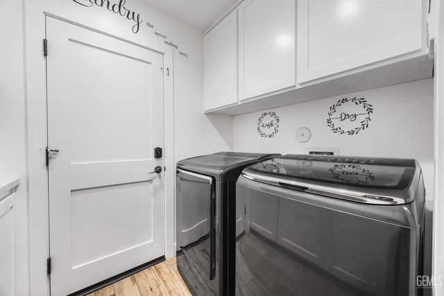 5818 Clear Valley Court, Bakersfield, CA 93313