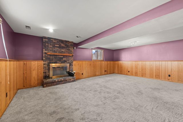 639 N Rueth Drive, Griffith, IN 46319