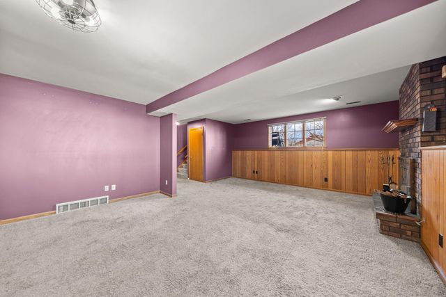 639 N Rueth Drive, Griffith, IN 46319