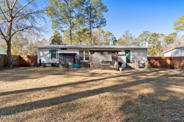 308 Ridgewood Drive NW, Calabash, NC 28467