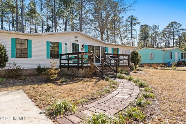 308 Ridgewood Drive NW, Calabash, NC 28467