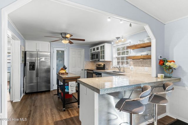 308 Ridgewood Drive NW, Calabash, NC 28467