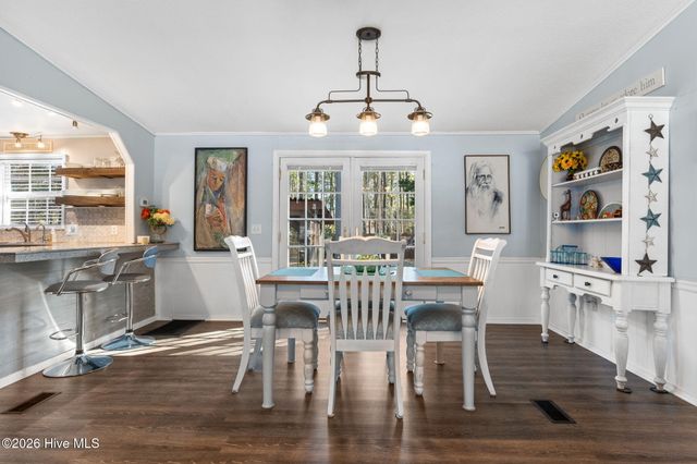 308 Ridgewood Drive NW, Calabash, NC 28467