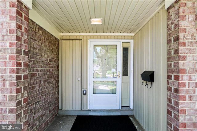 10400 CAPEHART CT, Gaithersburg, MD 20886