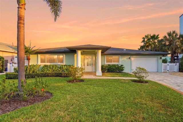 7172 S SHORE DRIVE S, St Petersburg, FL 33707