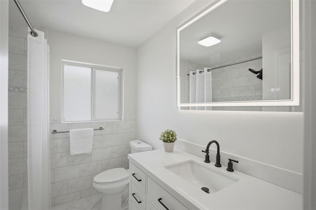 7172 S SHORE DRIVE S, St Petersburg, FL 33707