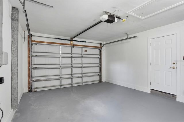 7172 S SHORE DRIVE S, St Petersburg, FL 33707