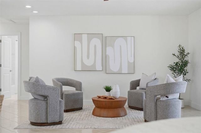 7172 S SHORE DRIVE S, St Petersburg, FL 33707