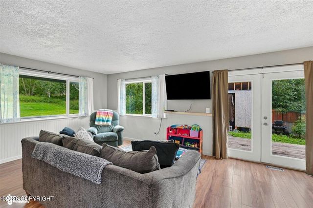 3166 N Tamarak Avenue, Wasilla, AK 99654