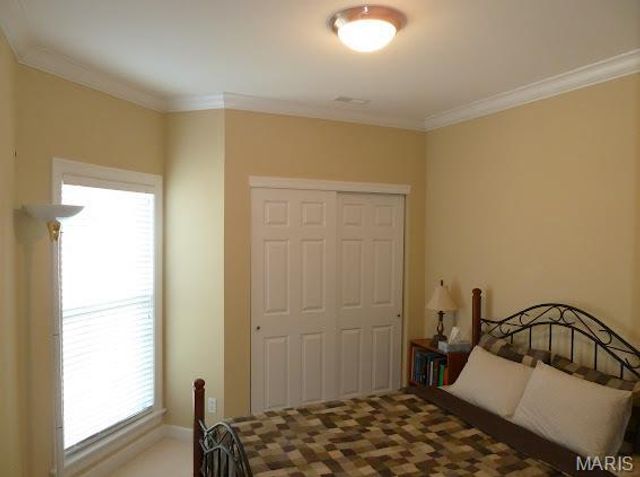 13115 Mill Crossing Court 300, St Louis, MO 63141