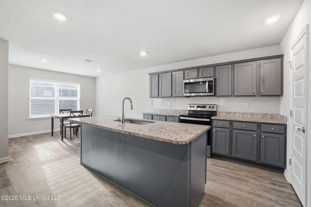 15220 Cypress Way, Biloxi, MS 39532