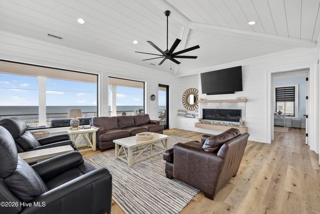 1423 N Shore Drive, Surf City, NC 28445