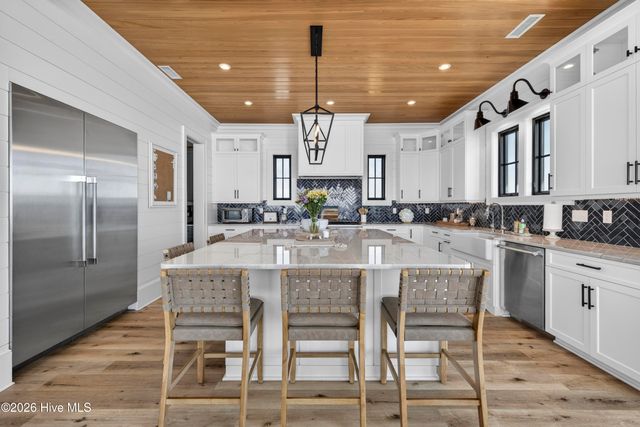 1423 N Shore Drive, Surf City, NC 28445