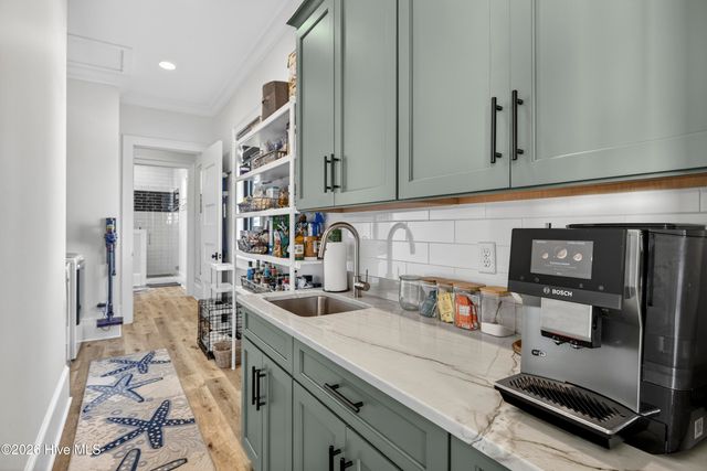 1423 N Shore Drive, Surf City, NC 28445