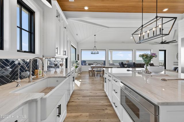 1423 N Shore Drive, Surf City, NC 28445