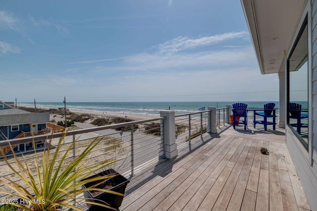 1423 N Shore Drive, Surf City, NC 28445