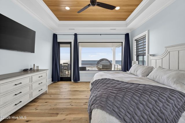 1423 N Shore Drive, Surf City, NC 28445