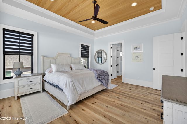 1423 N Shore Drive, Surf City, NC 28445