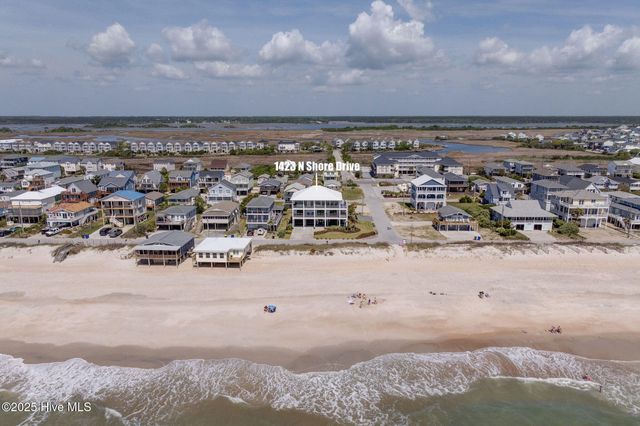 1423 N Shore Drive, Surf City, NC 28445