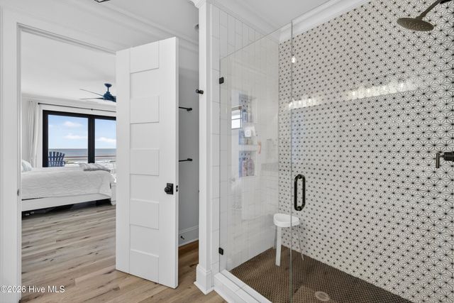 1423 N Shore Drive, Surf City, NC 28445